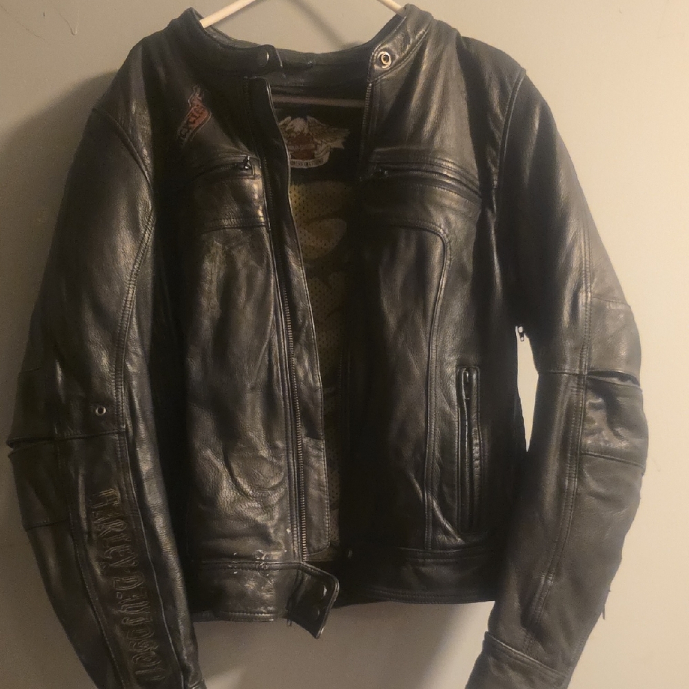 Harley-Davidson Women's Black Leather Biker Jacket with Subtle Patch